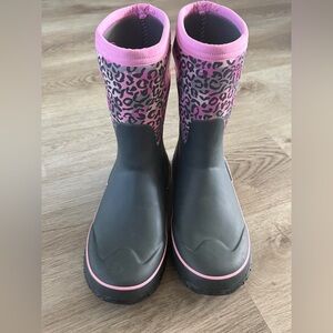 Bogs Kids’ Grasp Leopard Waterproof Winter Boots - Youth 6 / Women’s 7.5